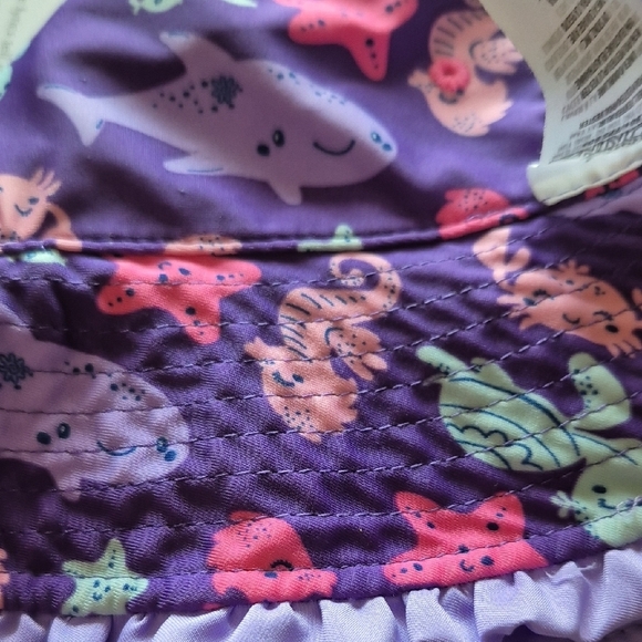 UV SKINS GIRLS REVERSIBLE  HATPurple Bucket Hat with Sea Creatures - Picture 4 of 6